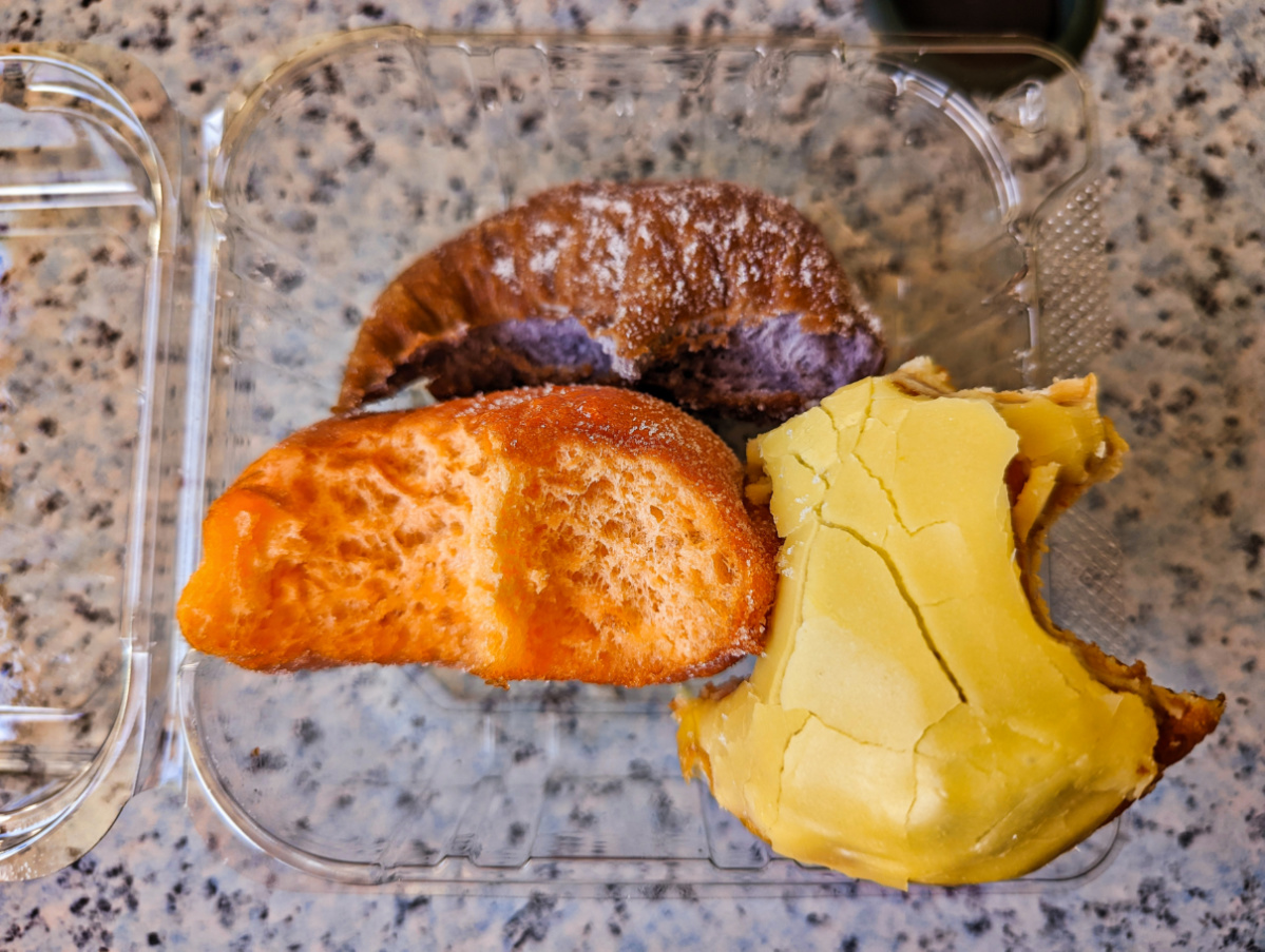 Malasadas at Punaluu Bake Shop Big Island Hawaii 3