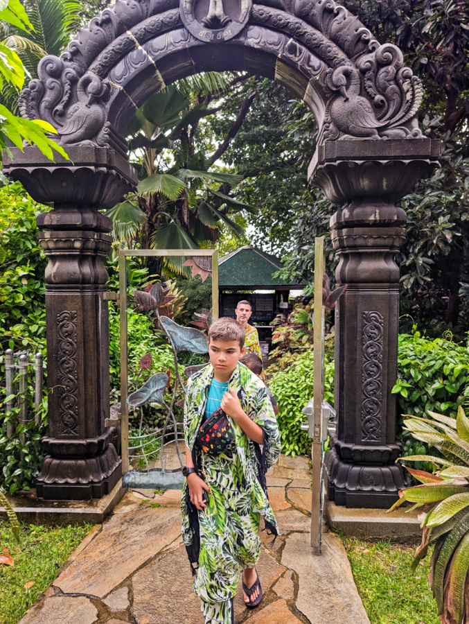 Taylor family at Hindu temple in Kapaa Kauai 2