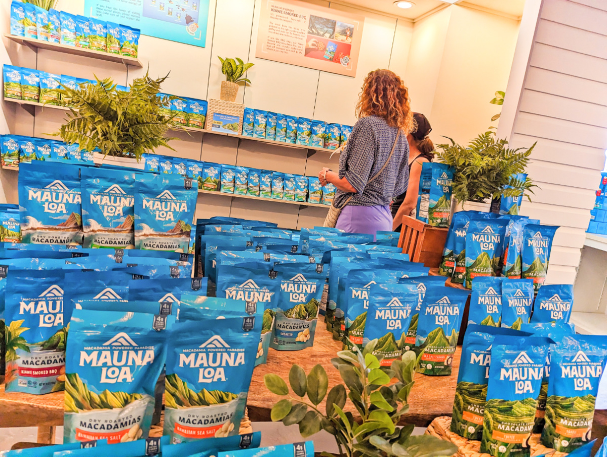 Mauna loa macadamia nut farm snack heaven on the big island