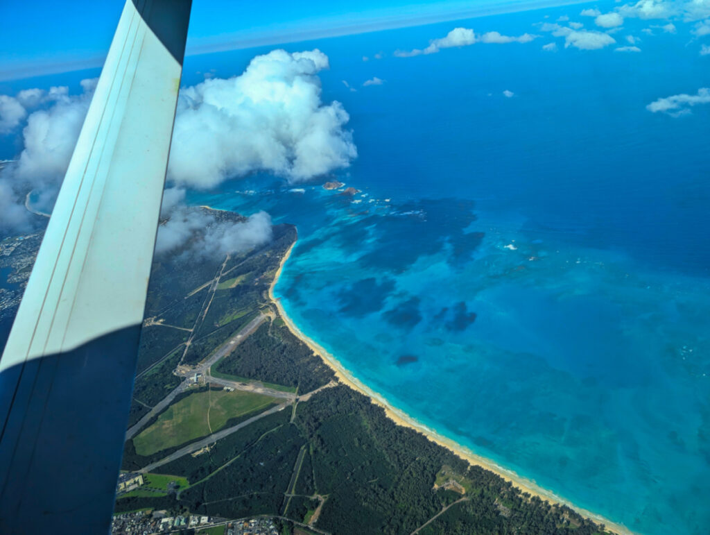 Oahu Coast from small plane with Mokulele Airlines from Molokai to Honolulu Hawaii 2